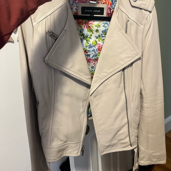 Cream color genuine leather jacket - Picture 1 of 7